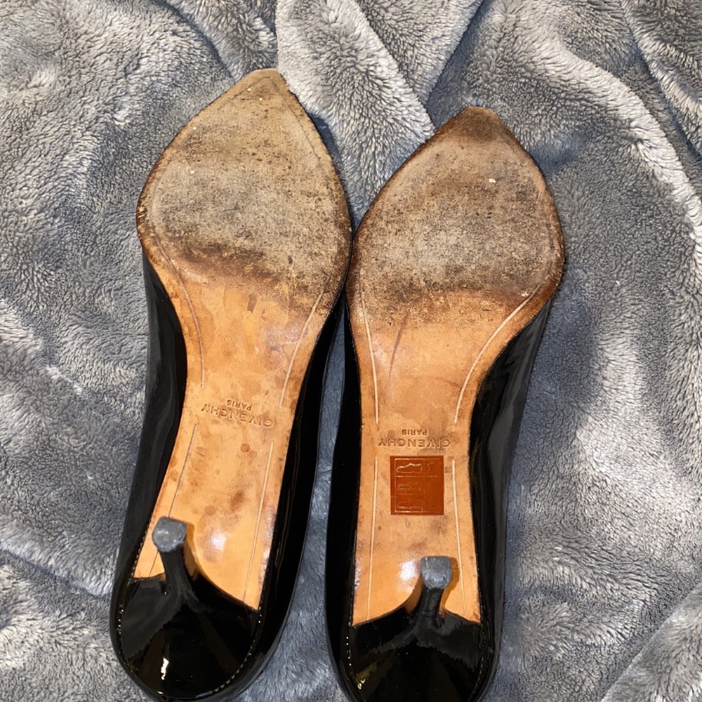 Givenchy - Picture 10 of 13